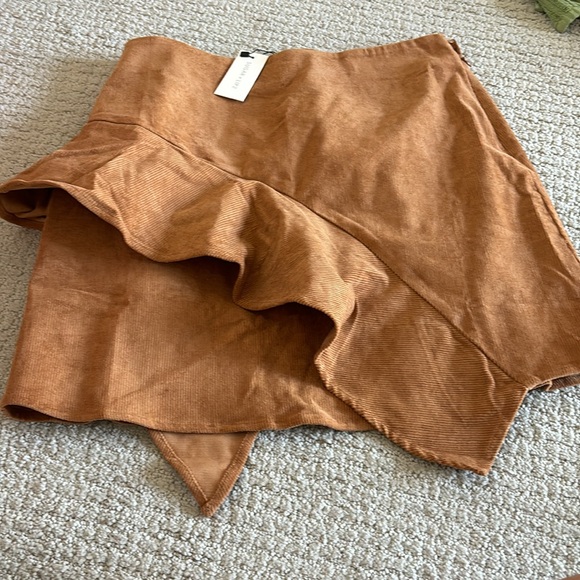 Sugar+Lips Asymmetric corduroy mini skirt - L - Picture 2 of 6